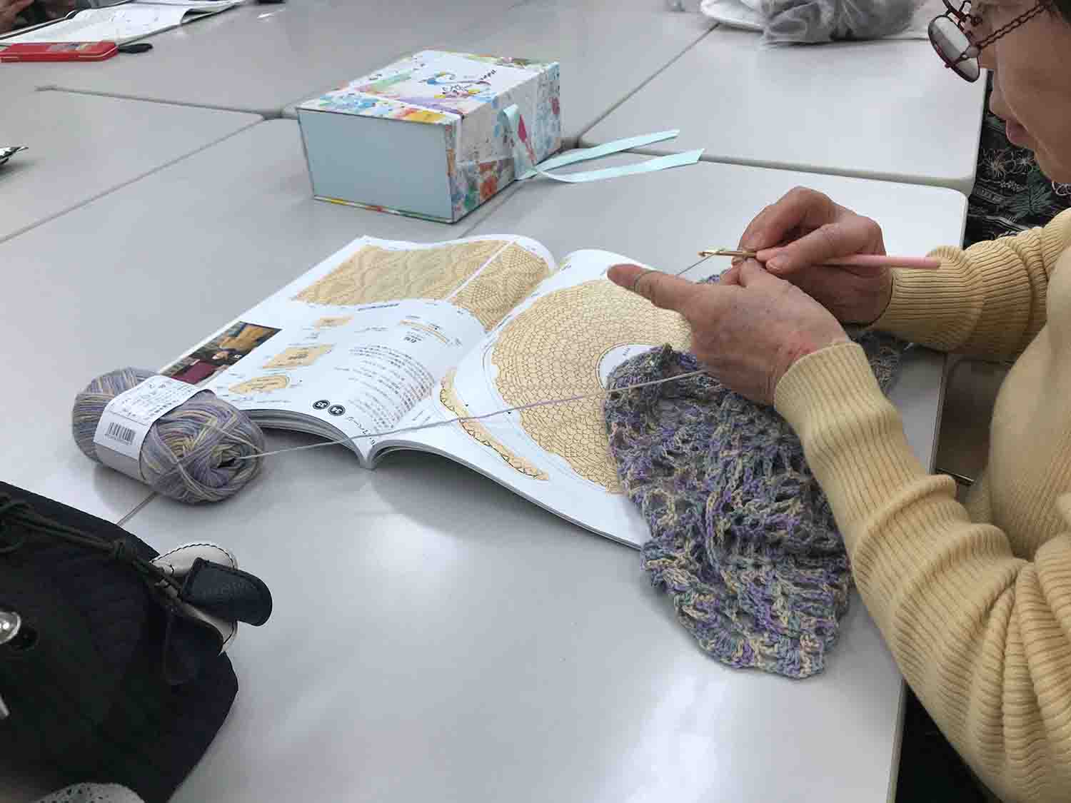 広島カルチャ－センタ－　手編み教室